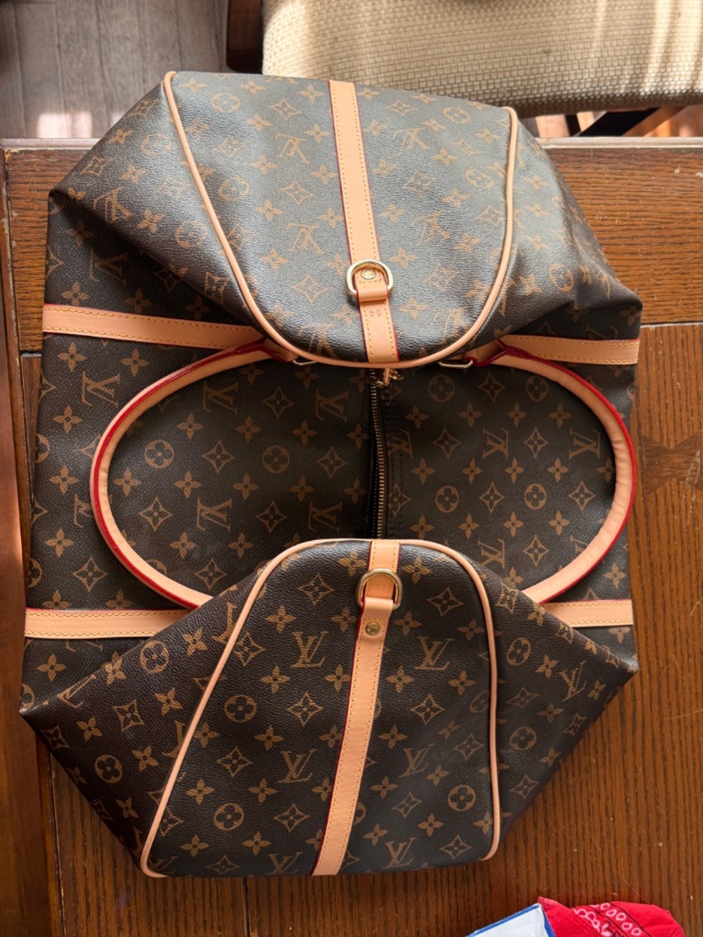 Louis Vuitton Monogram Keepall Bandoulière 55 (M41414) – Brand New, Never Used. - Picture 4 of 10